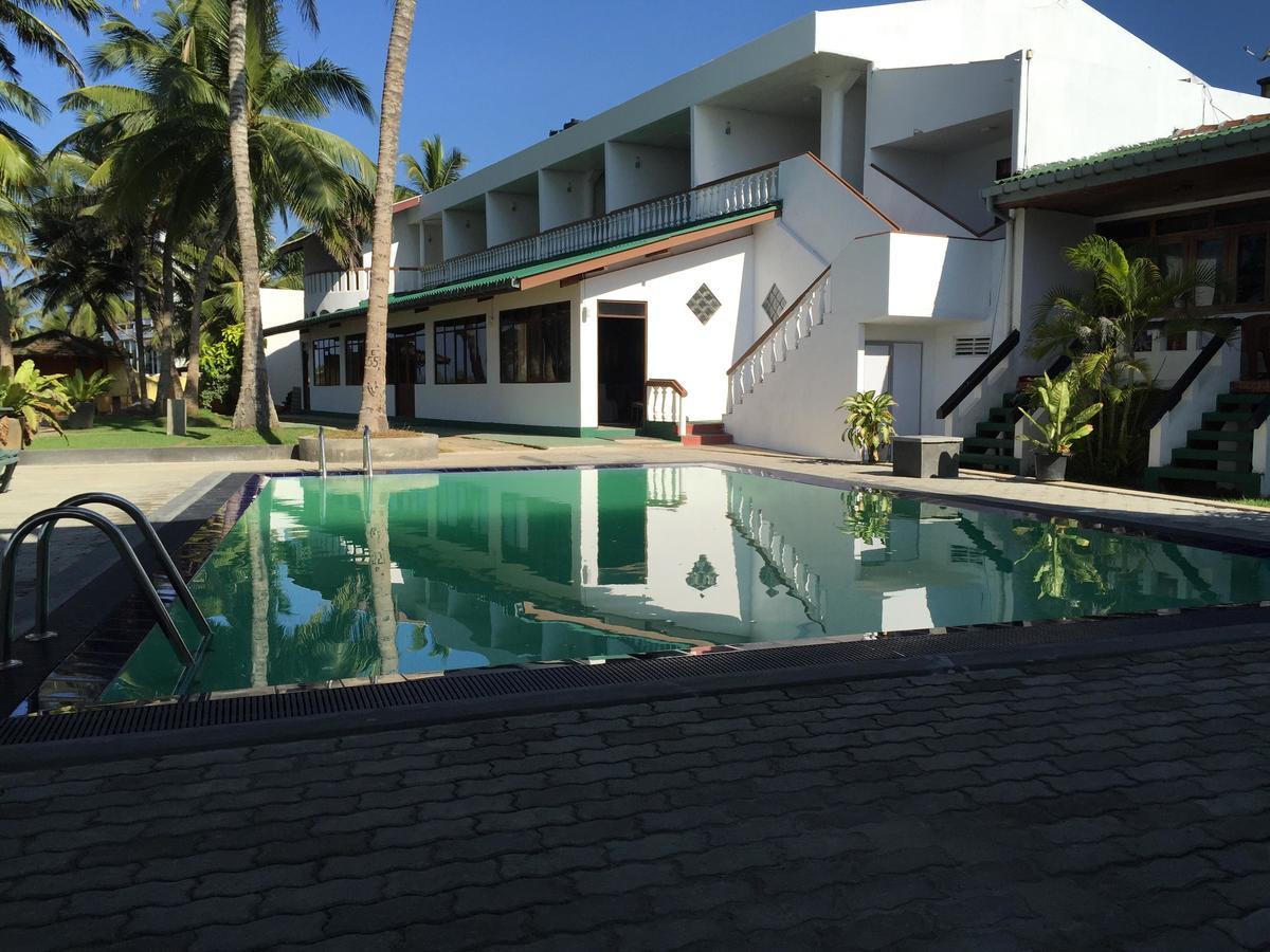 Miltons Beach Resort Unawatuna Exterior foto