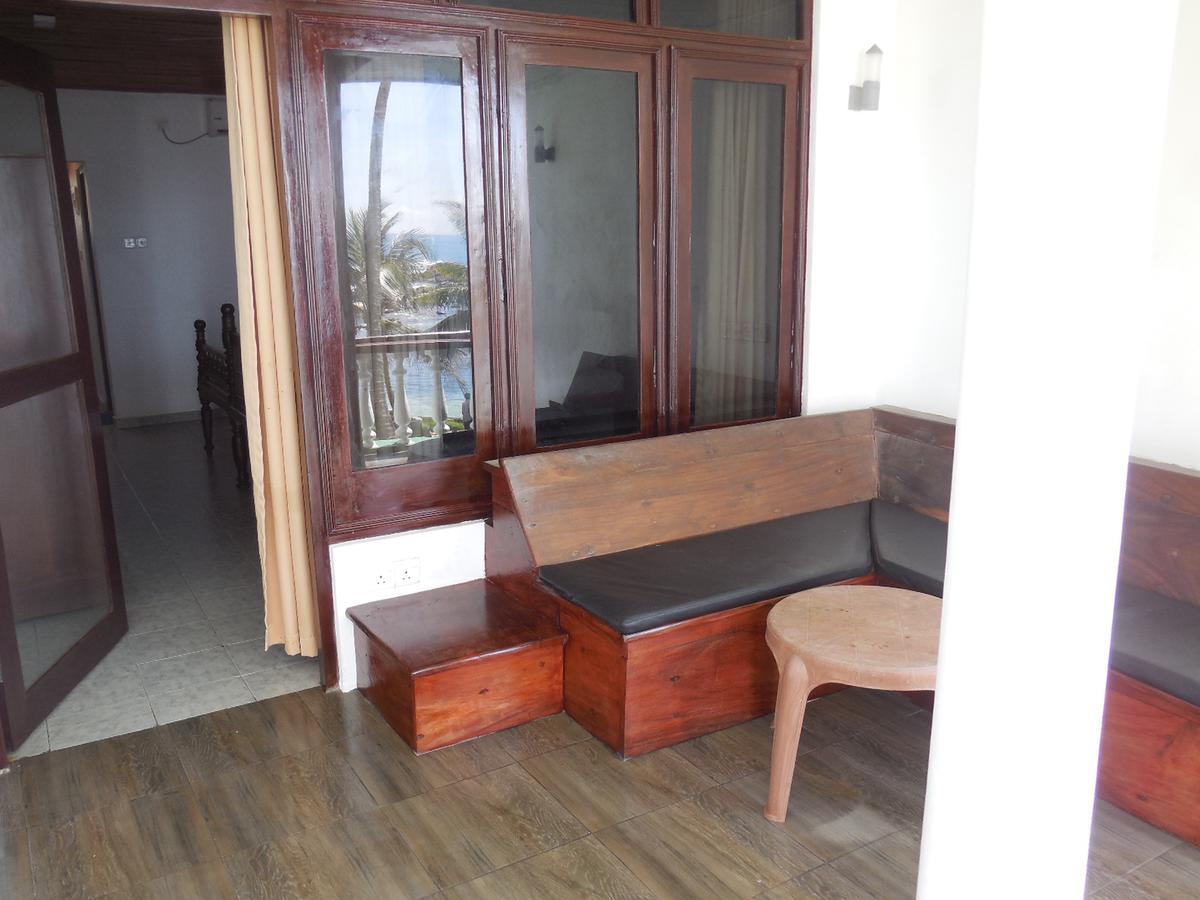Miltons Beach Resort Unawatuna Exterior foto