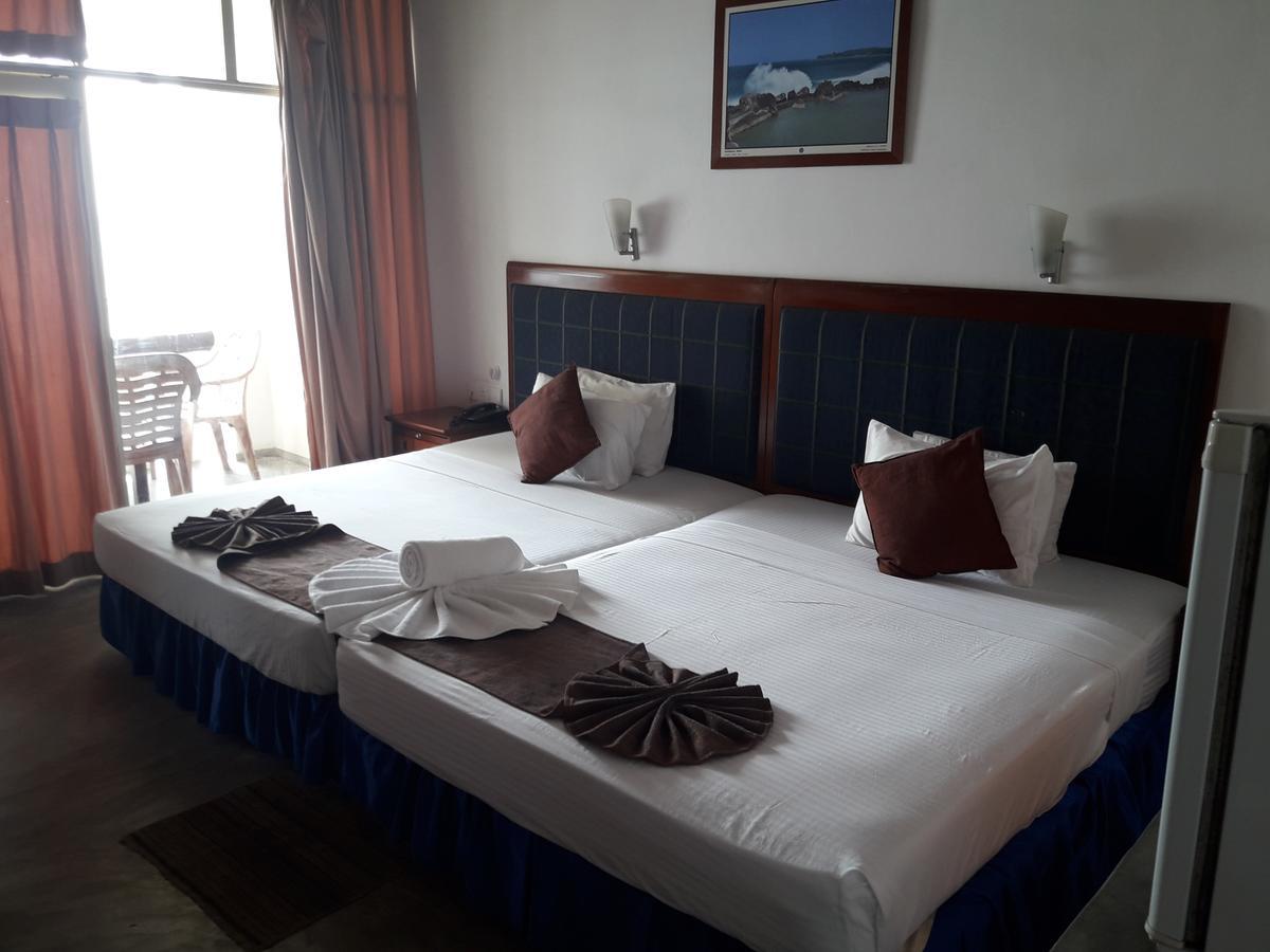 Miltons Beach Resort Unawatuna Exterior foto