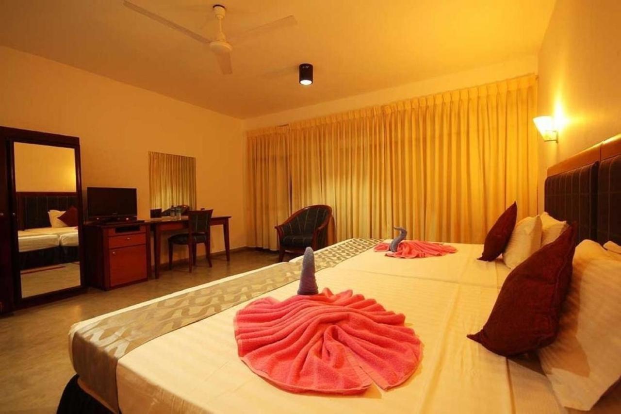 Miltons Beach Resort Unawatuna Exterior foto