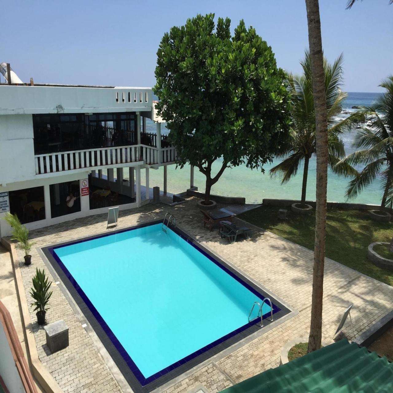 Miltons Beach Resort Unawatuna Exterior foto