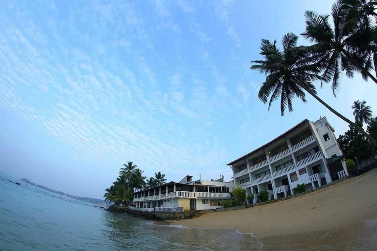Miltons Beach Resort Unawatuna Exterior foto