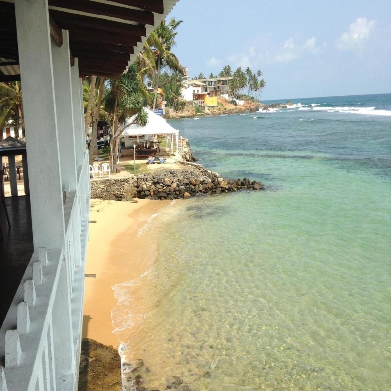 Miltons Beach Resort Unawatuna Exterior foto