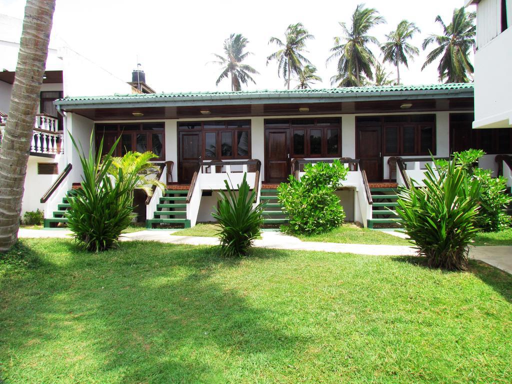 Miltons Beach Resort Unawatuna Exterior foto